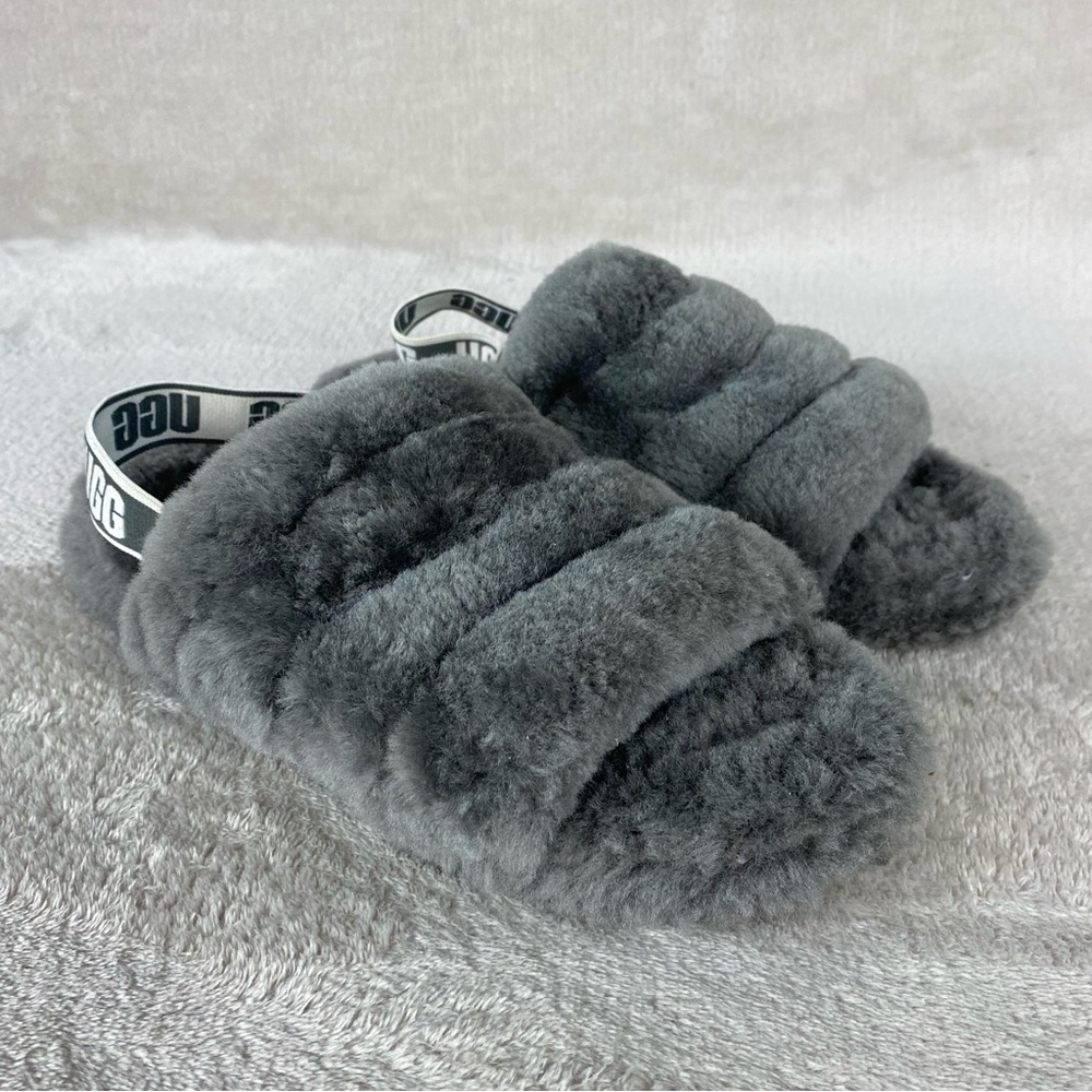 UGG Fluff Yeah Slide Slippers Girls 6 Woman 7 Gray Sheepskin Slingback